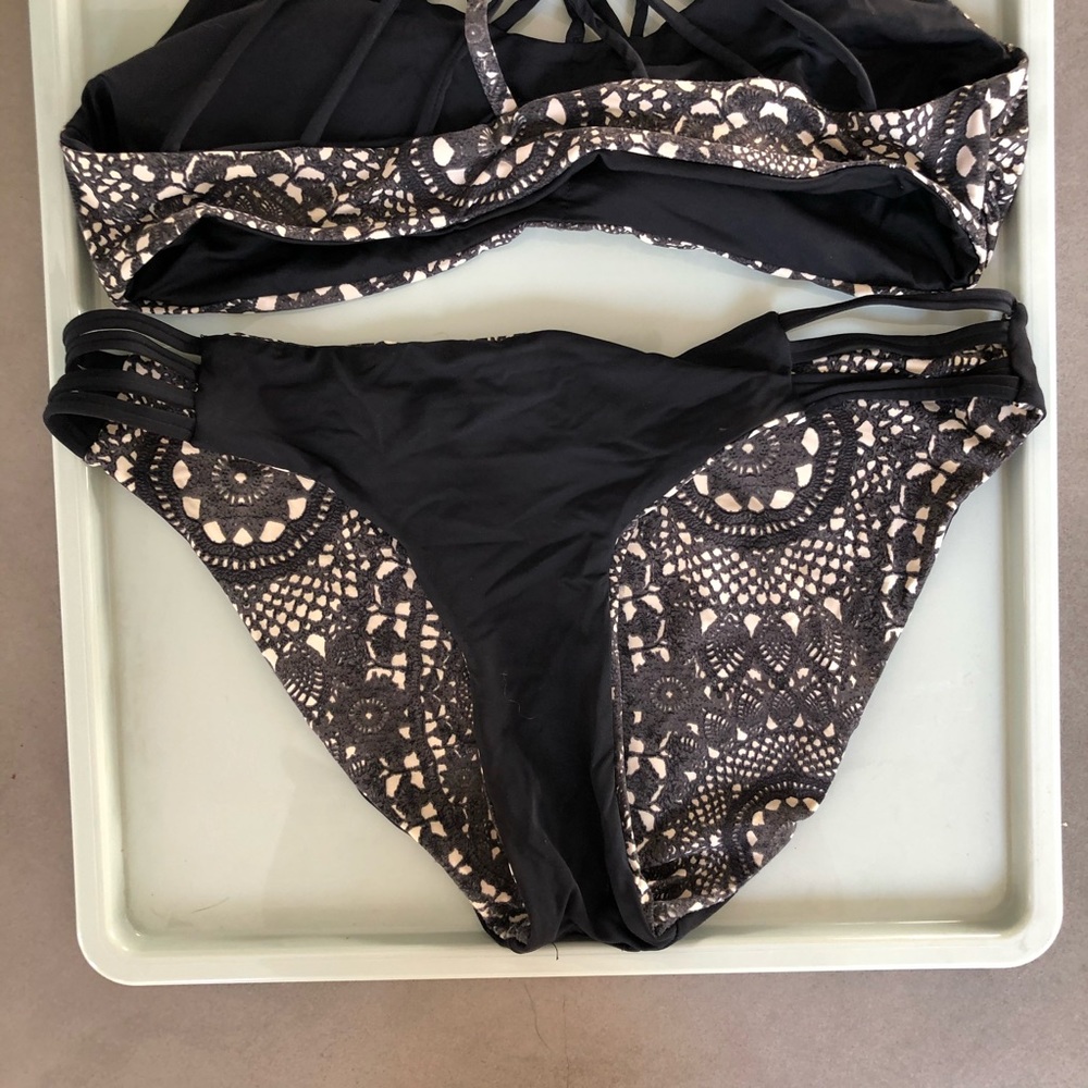 Reversible bikini - Picture 3 of 3